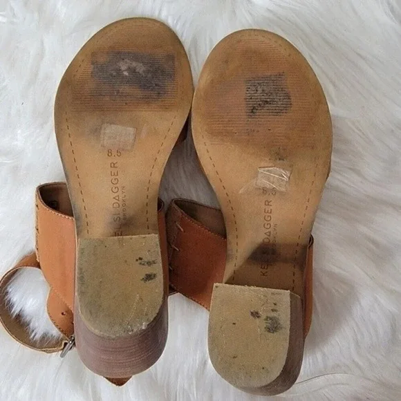 KELSI Dagger Tan Heel Kari Buckle Sandals casual Cocktail Party Size 8.5 - Picture 11 of 11